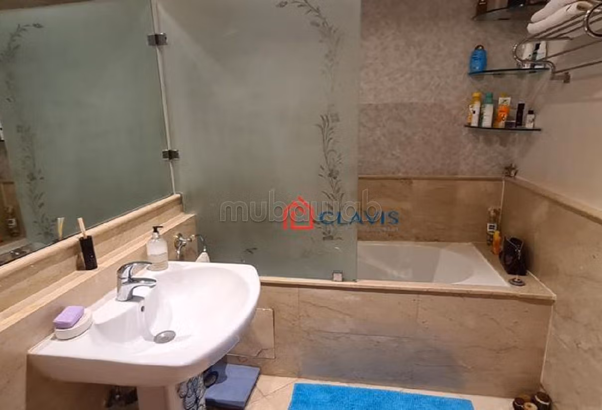 Studio au Maarif avec terrasse