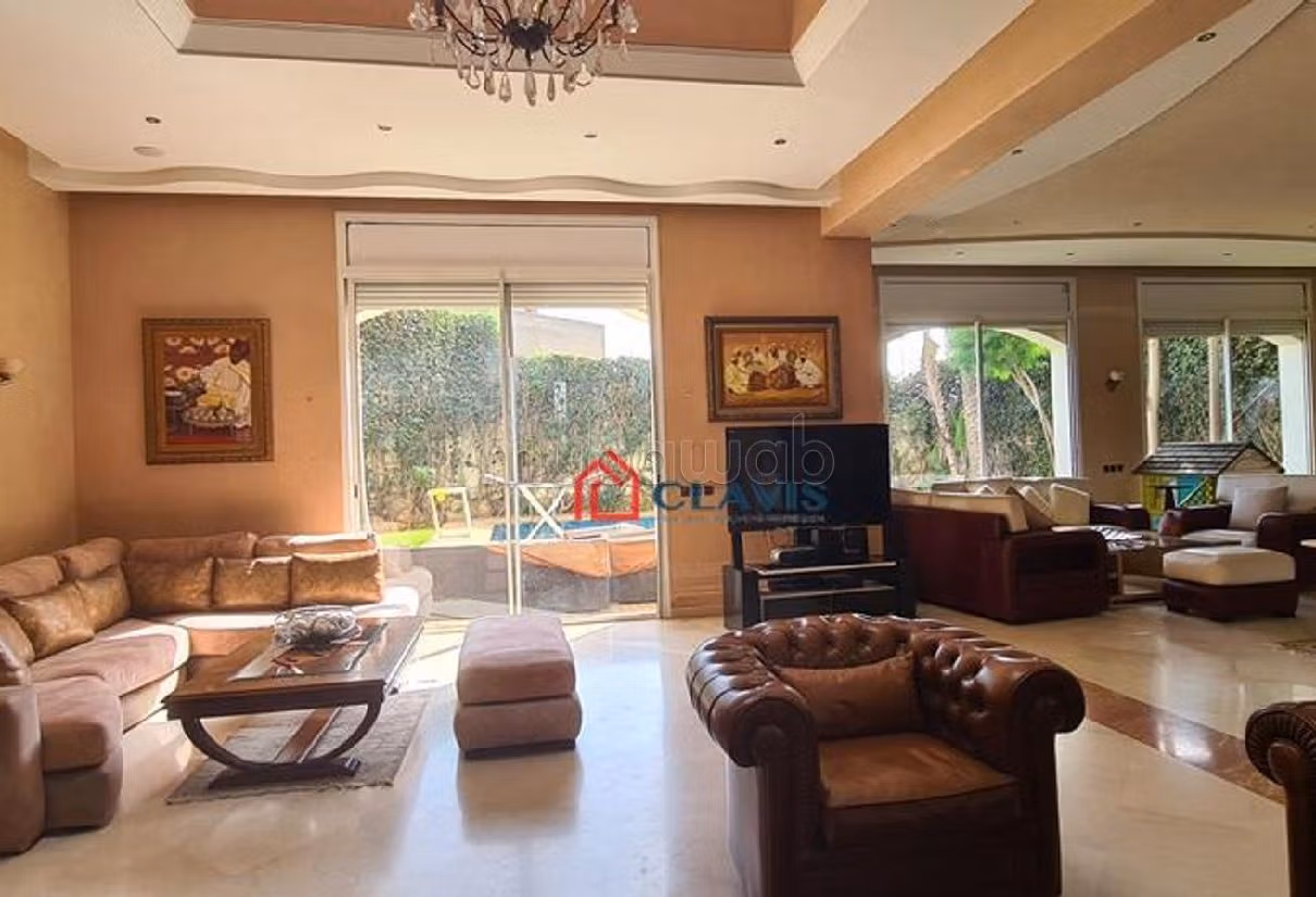 Casa de lujo en venta en Laymoune. Dimensión 620 m². Armarios. 