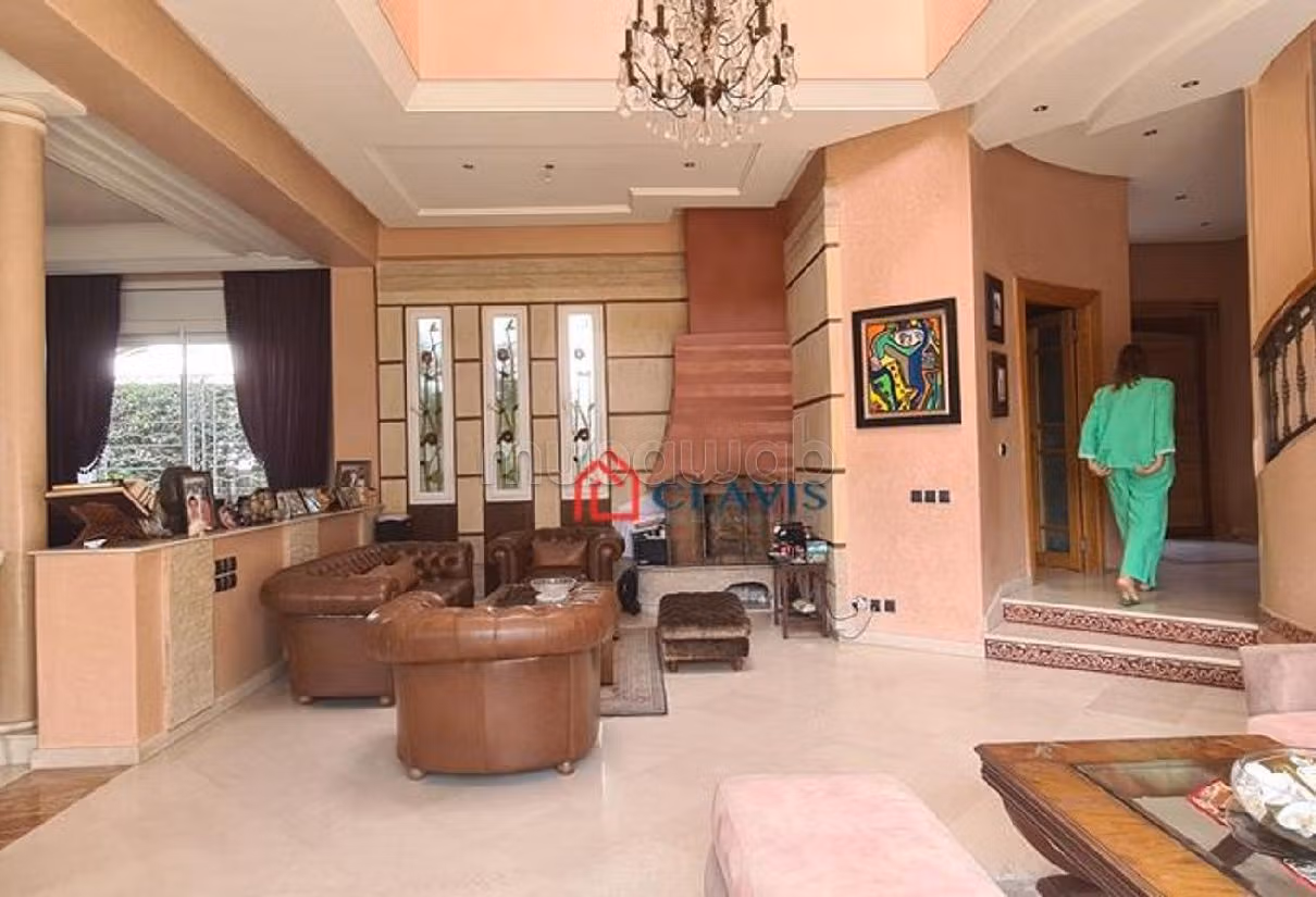 Casa de lujo en venta en Laymoune. Dimensión 620 m². Armarios. 