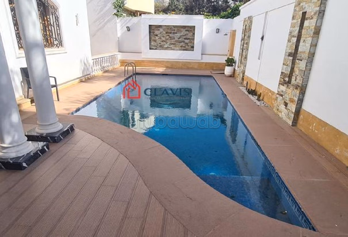 Vendita villa di lusso a Laymoune. 6 locali. Terrazzo e garage. 