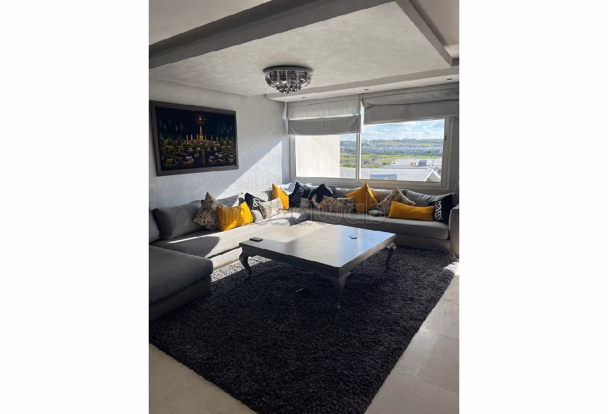 Bel appartement la ville verte Bouskoura front de Golf