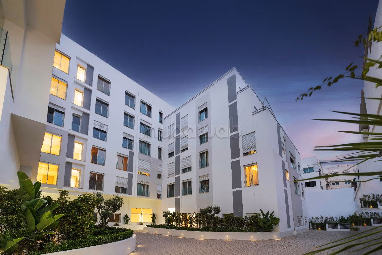 Sell apartment in Maârif Extension. Surface area 82 m². Gardeners, With Lift