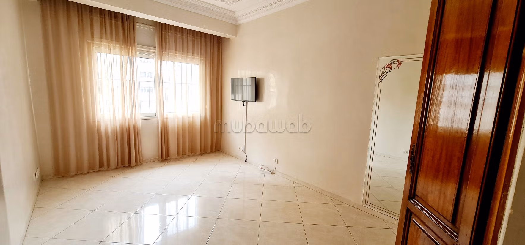 Grand appartement meublé à louer