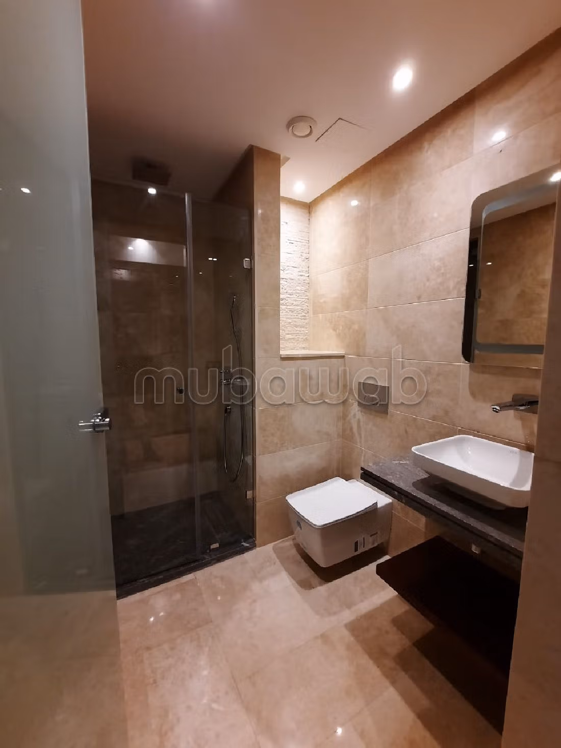 Splendido appartamento in affitto a Casablanca Finance City. 3 ampi locali. ammobiliato.