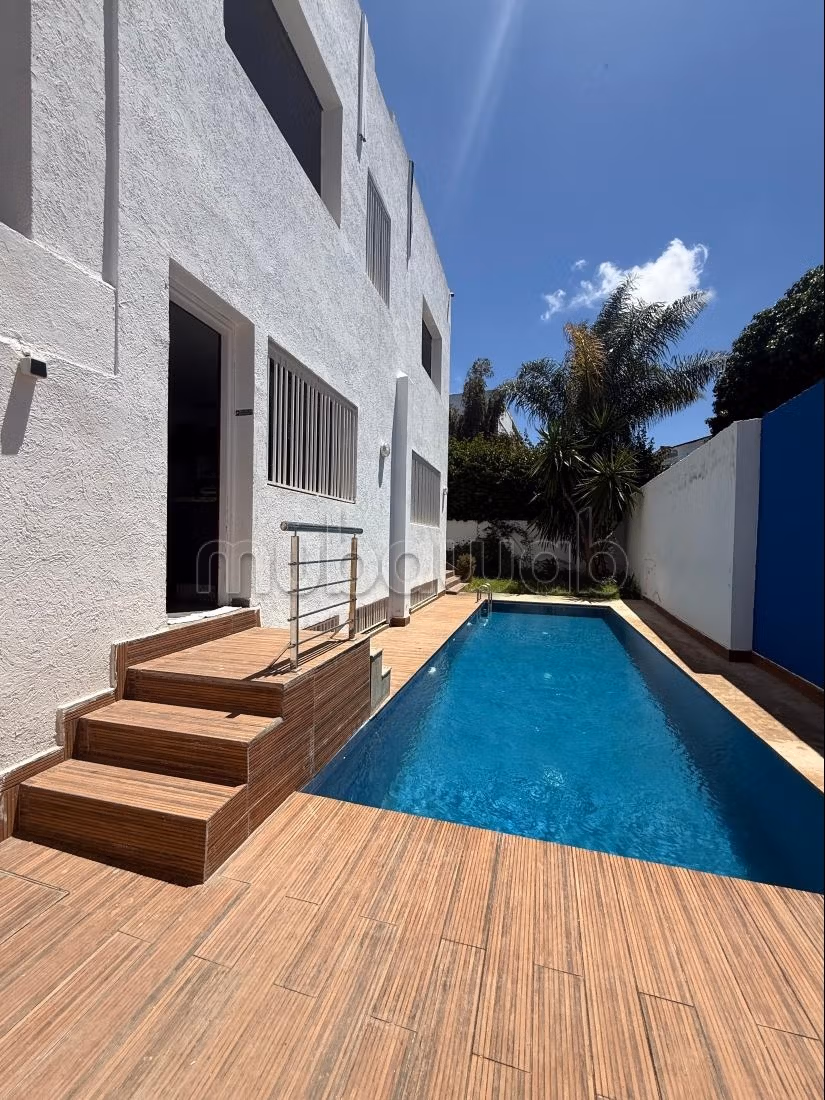 Cil location villa jardin piscine