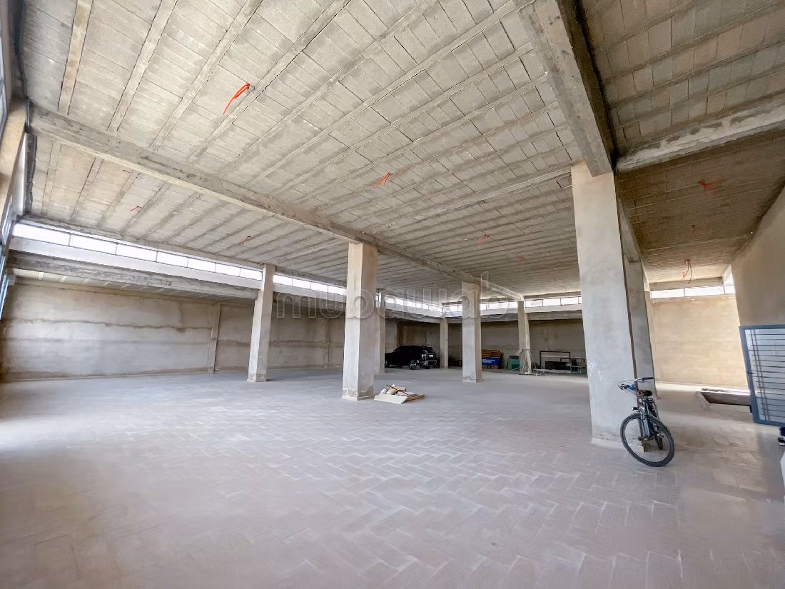 Usine industrielle 4 étages neuf à vendre