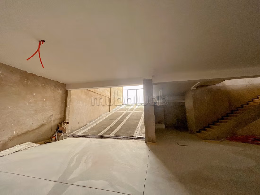 Usine industrielle 4 étages neuf à vendre