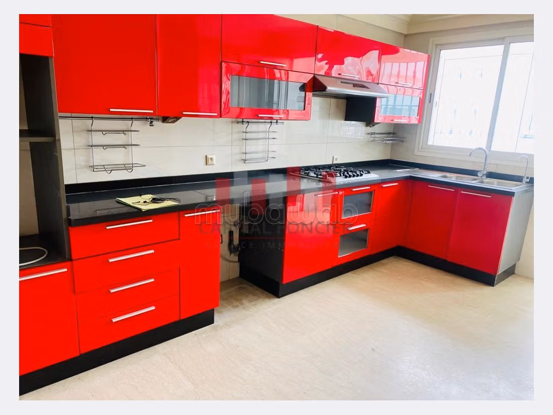 Bel appartement spacieux — 3