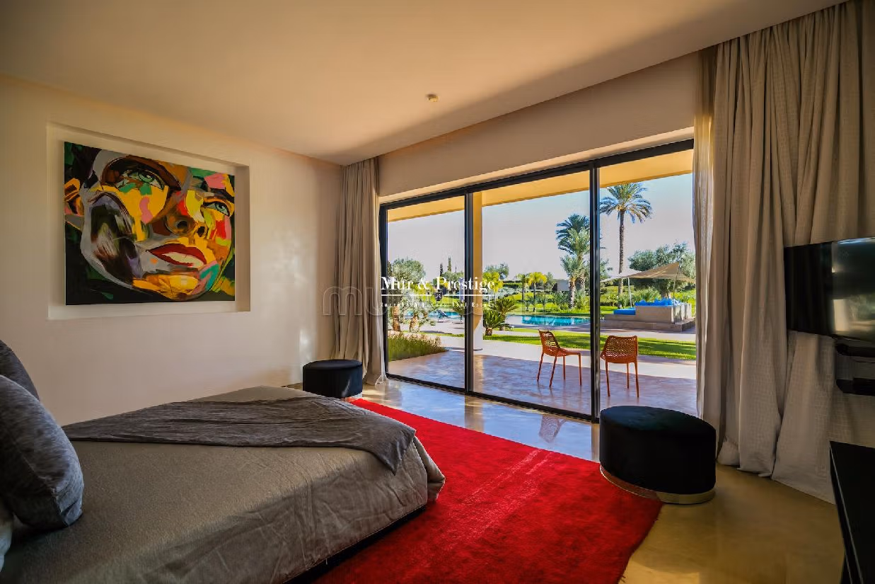 فيلا ممتازة للبيع بمراكش. 6 قطع رائعة. الراحة مع مكيف الهواء و مدفأة