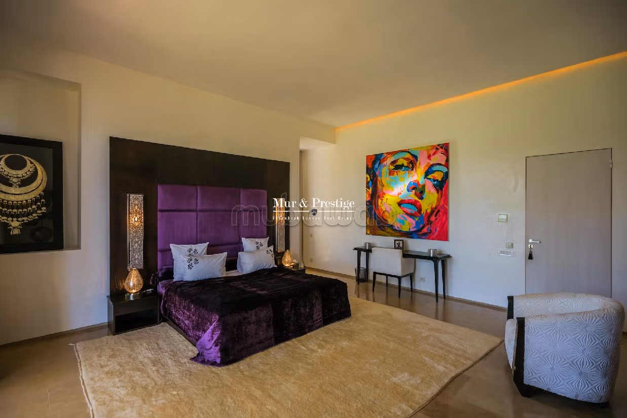 فيلا ممتازة للبيع بمراكش. 6 قطع رائعة. الراحة مع مكيف الهواء و مدفأة