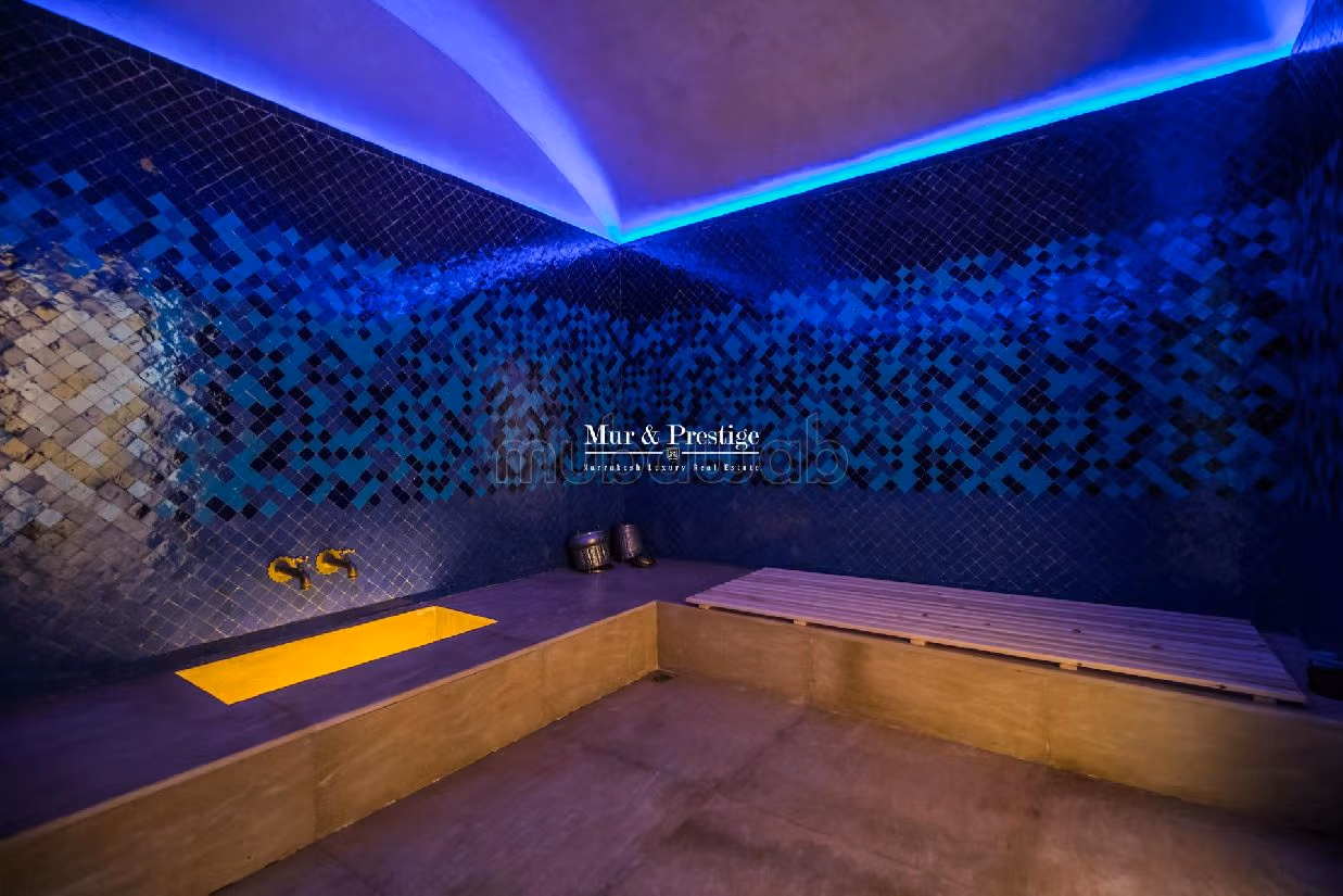 فيلا ممتازة للبيع بمراكش. 6 قطع رائعة. الراحة مع مكيف الهواء و مدفأة