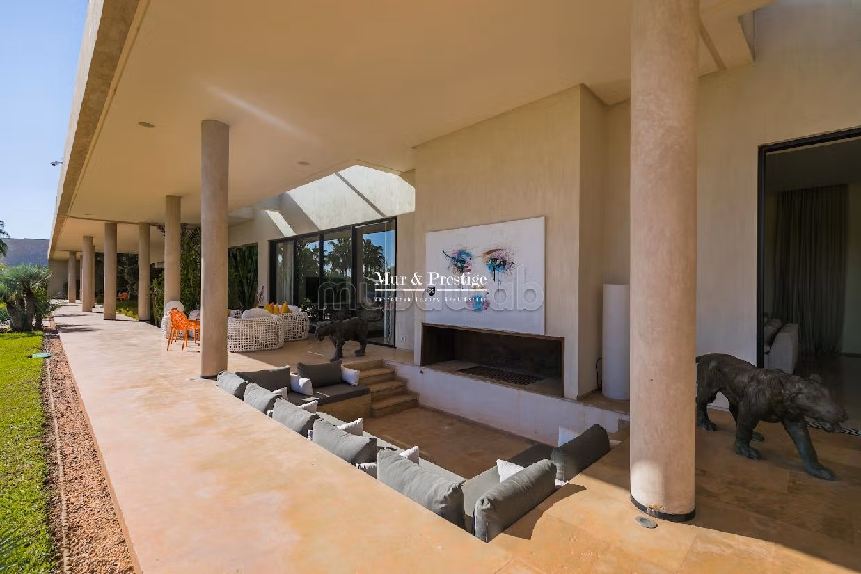 فيلا ممتازة للبيع بمراكش. 6 قطع رائعة. الراحة مع مكيف الهواء و مدفأة