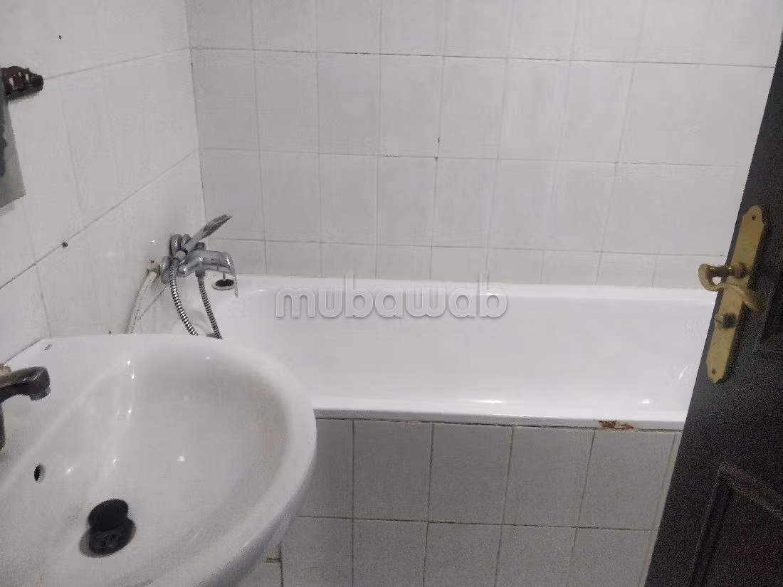 Affitta il tuo appartamento a Agdal. 3 locali spaziosi. ammobiliato. 