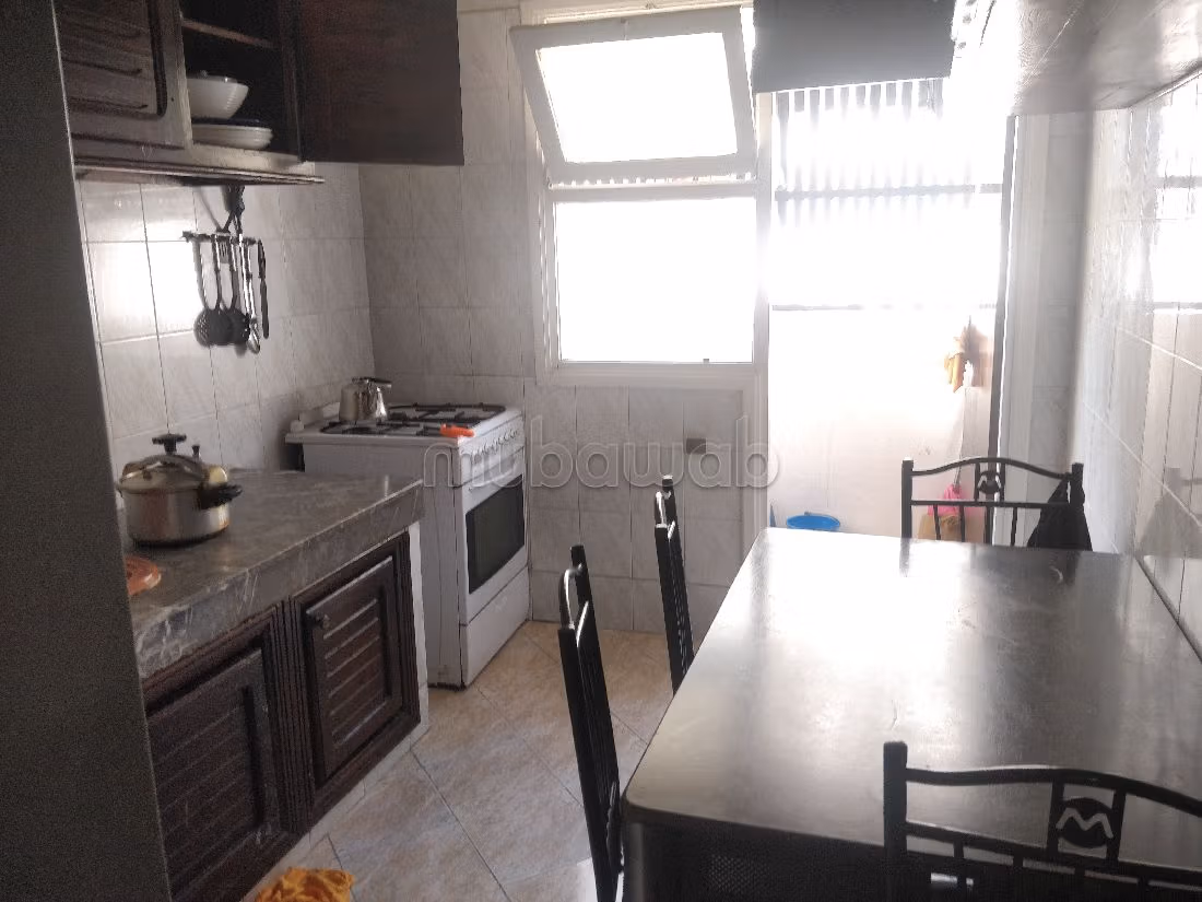 Affitta il tuo appartamento a Agdal. 3 locali spaziosi. ammobiliato. 