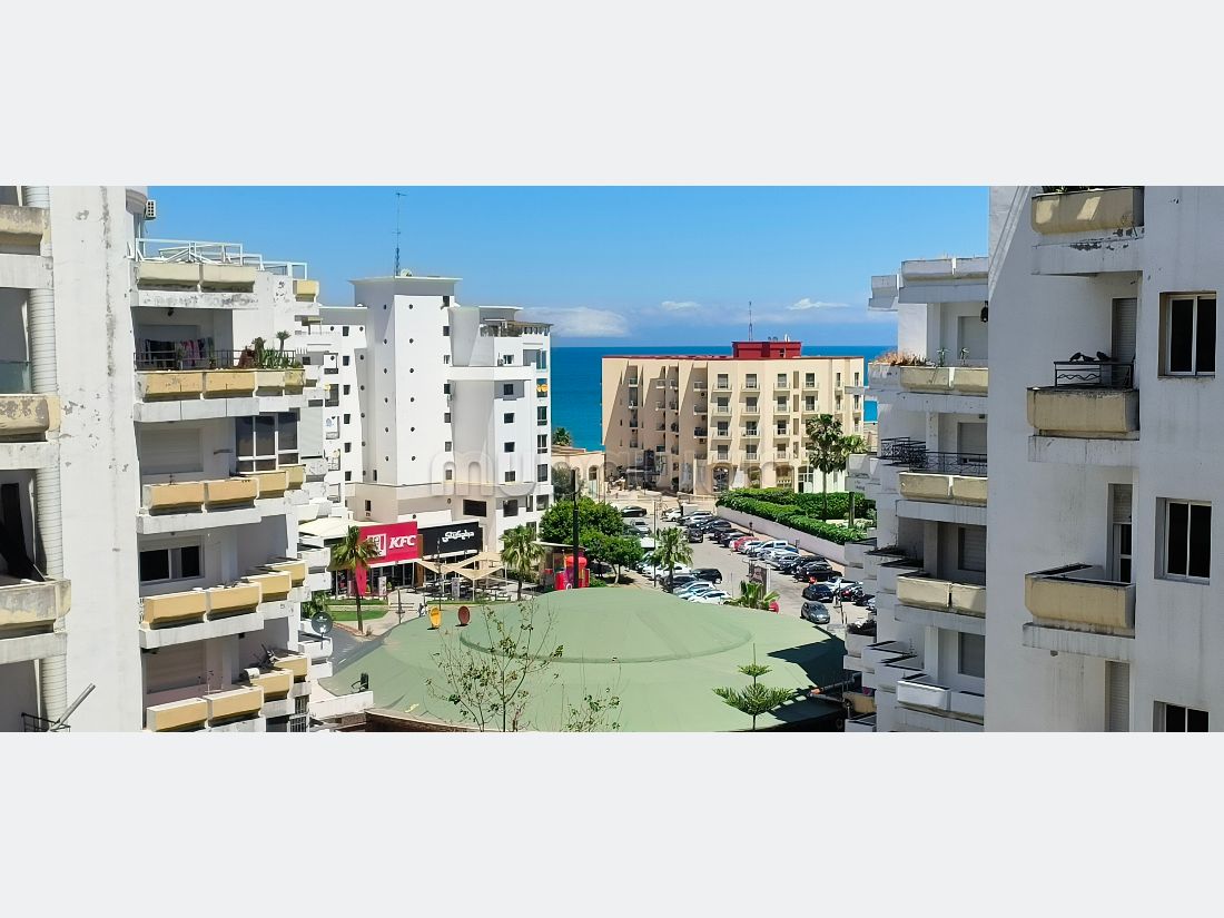 Beautiful apartment for sale in Tanger City Center. 2 beautiful rooms. Reinforced door