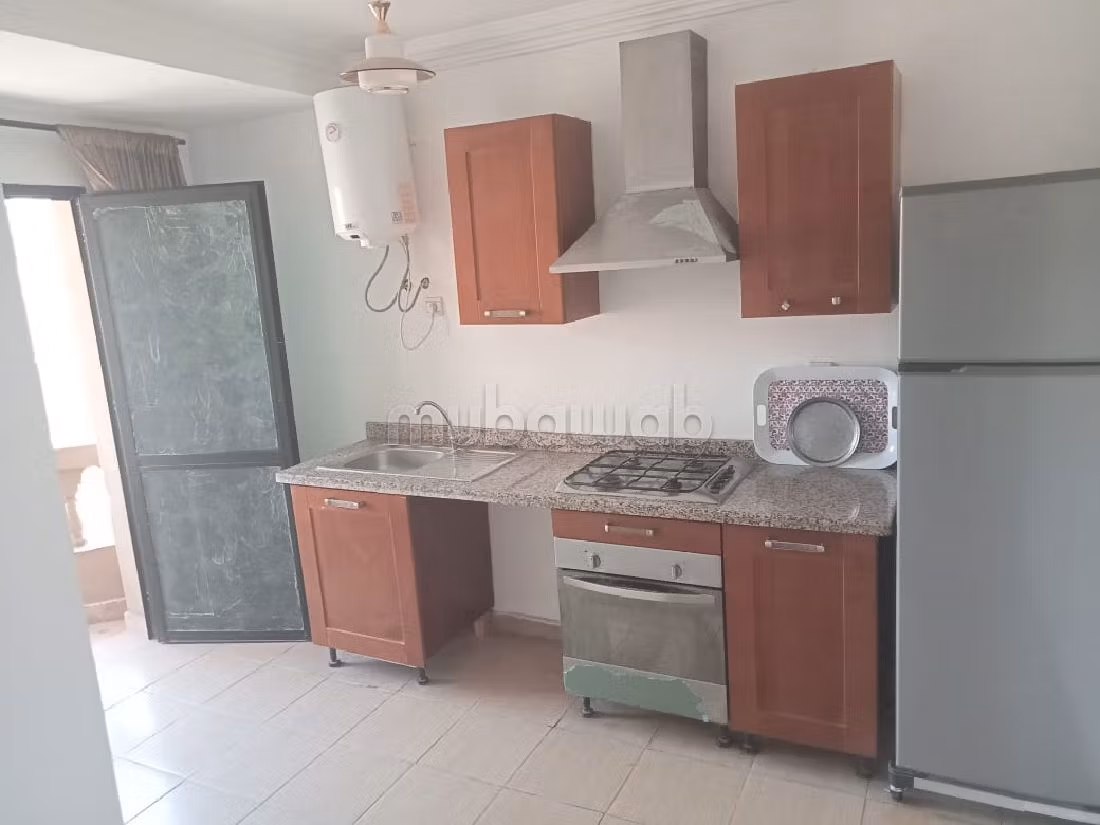 Pisos en alquiler en Guéliz. 3 habitaciones confortables. Servicio de conserjería, aire condicionado