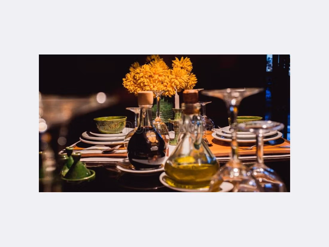 رياض للبيع ب بنيارة. 9 غرف ممتازة. مفروشة. 