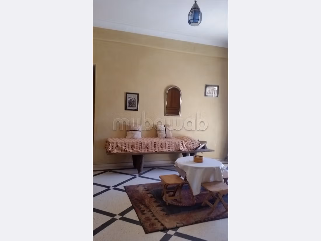 Se vende villa de lujo en Akniss. 5 bonitas habitaciones. Armarios