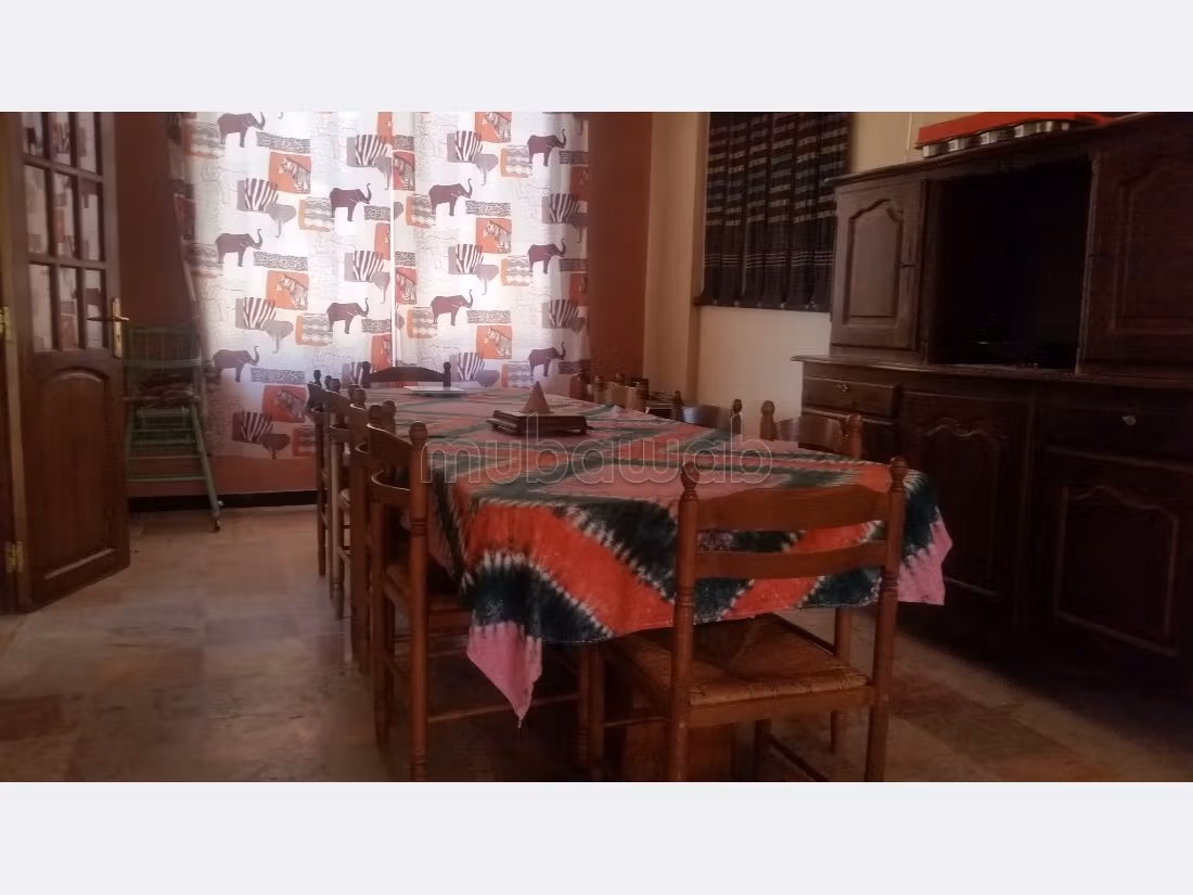 Se vende villa de lujo en Akniss. 5 bonitas habitaciones. Armarios