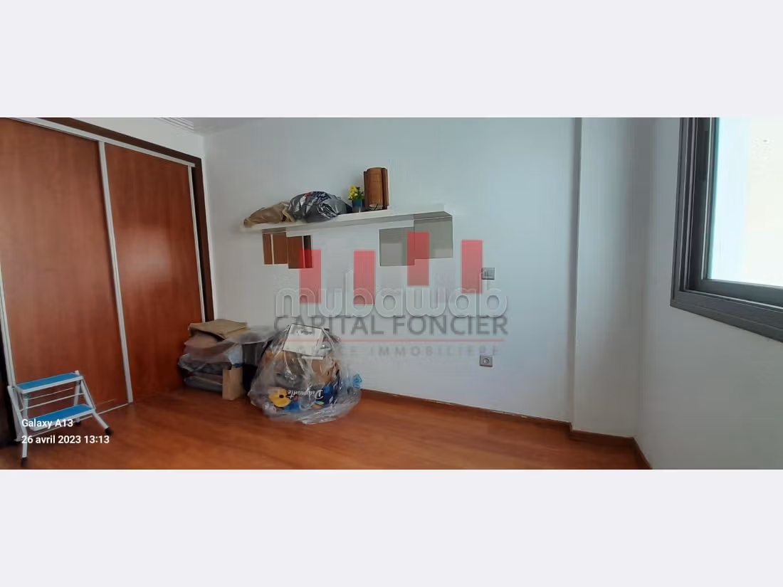 Apartment to purchase in Gauthier. 2 large rooms. Green areas and lift