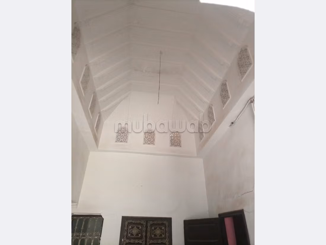 Sontuoso riad in vendita a Assarag. Superficie totale 220 m². Giardino e terrazzo