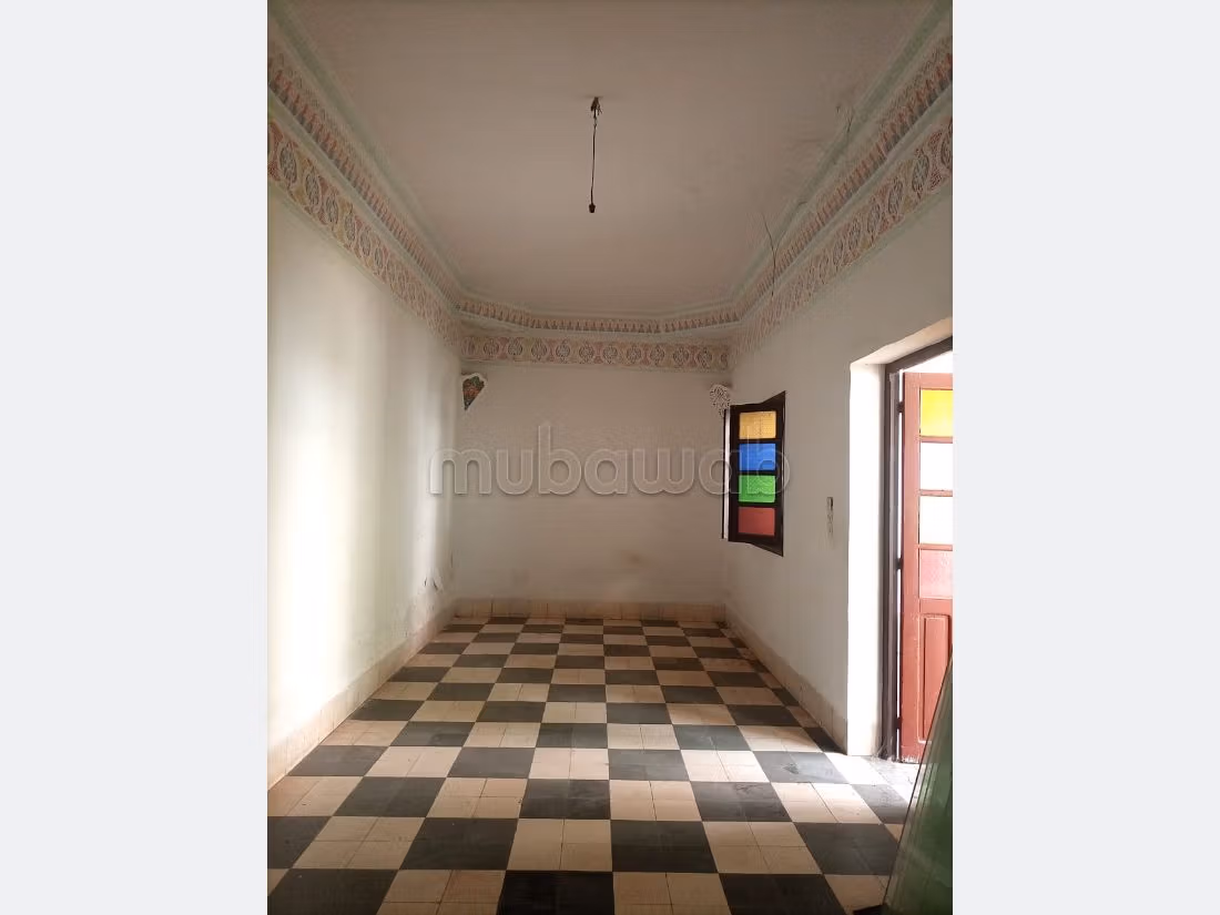 Sontuoso riad in vendita a Assarag. Superficie totale 220 m². Giardino e terrazzo