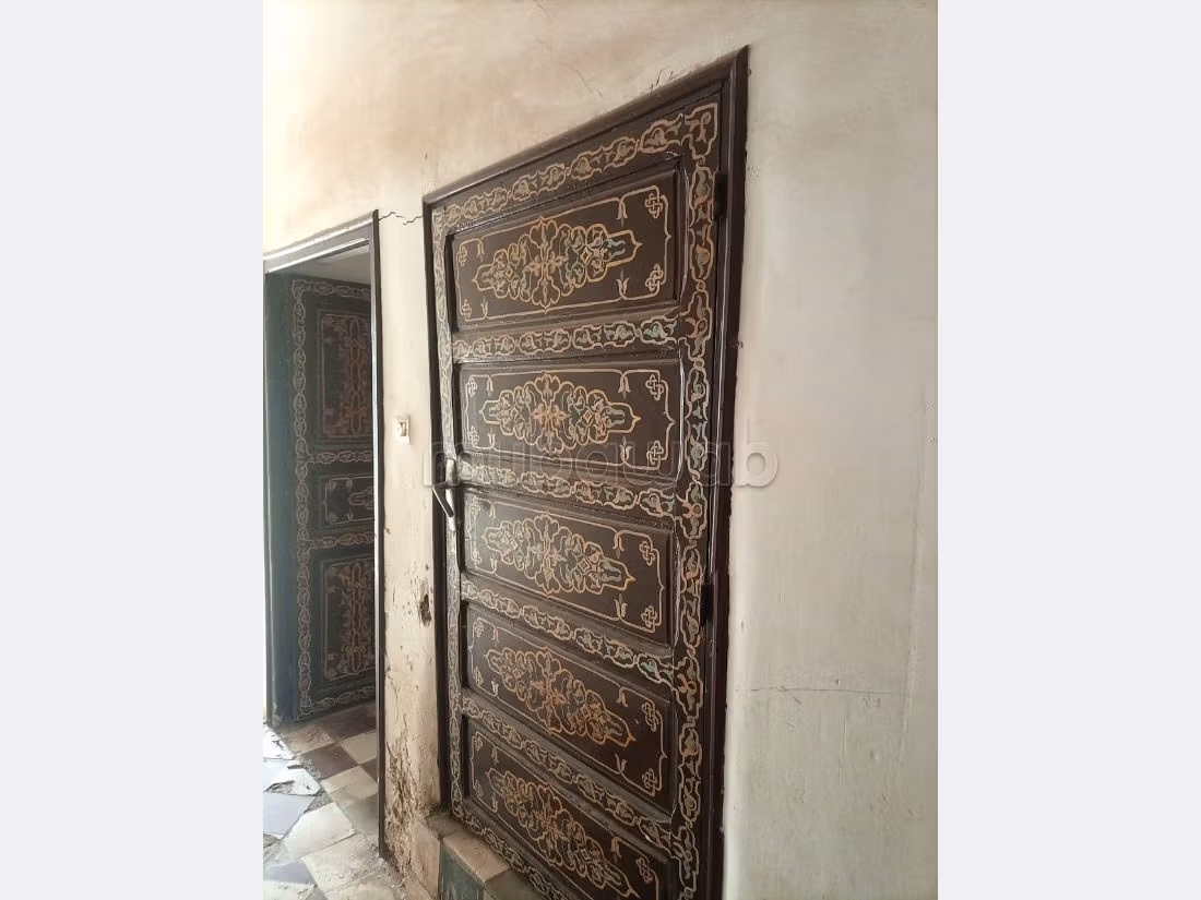 Sontuoso riad in vendita a Assarag. Superficie totale 220 m². Giardino e terrazzo