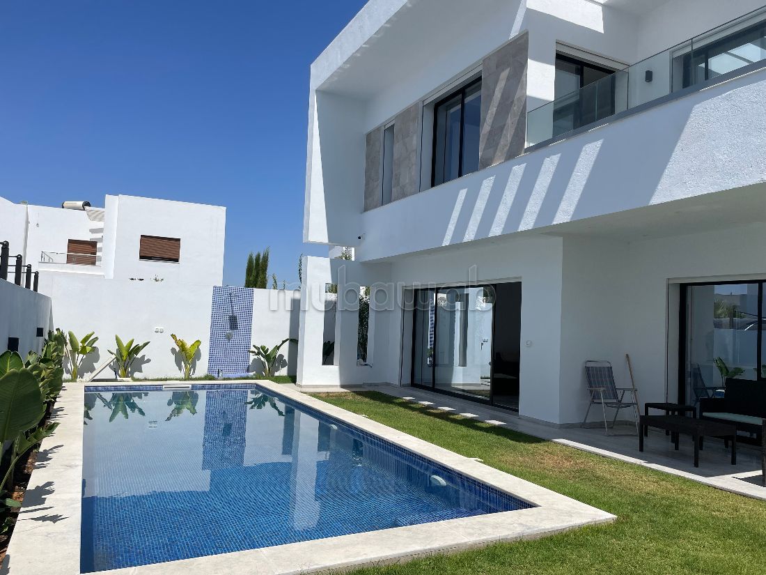 High quality house for sale in Hammamet Sud. 5 rooms. Reinforced door