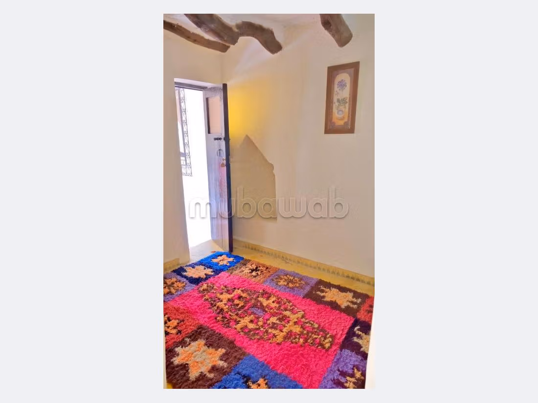 Maravilloso riad en venta en Akniss. Gran superficie 270 m². Amueblado. 