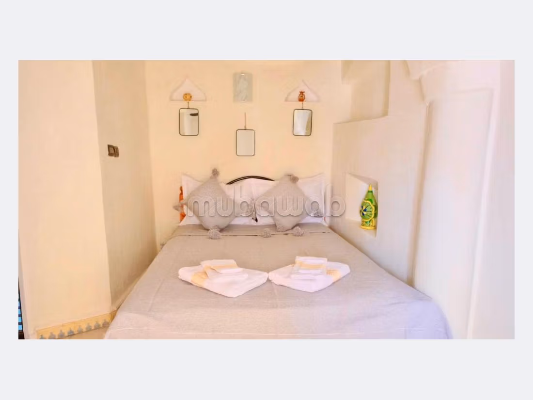 Maravilloso riad en venta en Akniss. Gran superficie 270 m². Amueblado. 