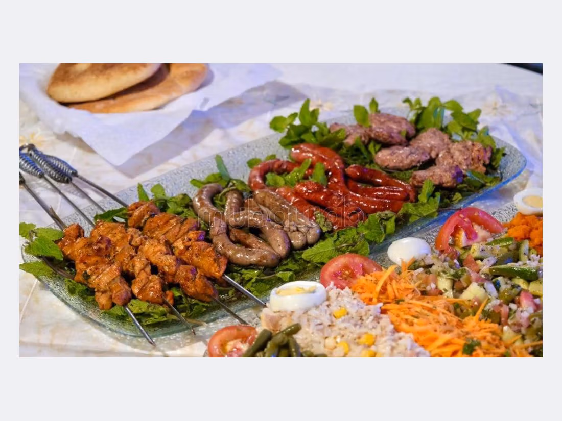 Maravilloso riad en venta en Akniss. Gran superficie 270 m². Amueblado. 