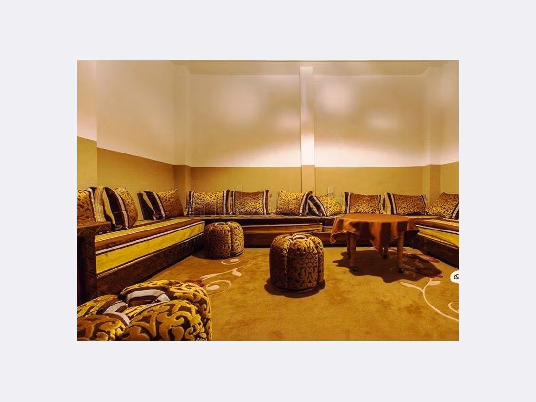 Maravilloso riad en venta en Akniss. Gran superficie 270 m². Amueblado. 