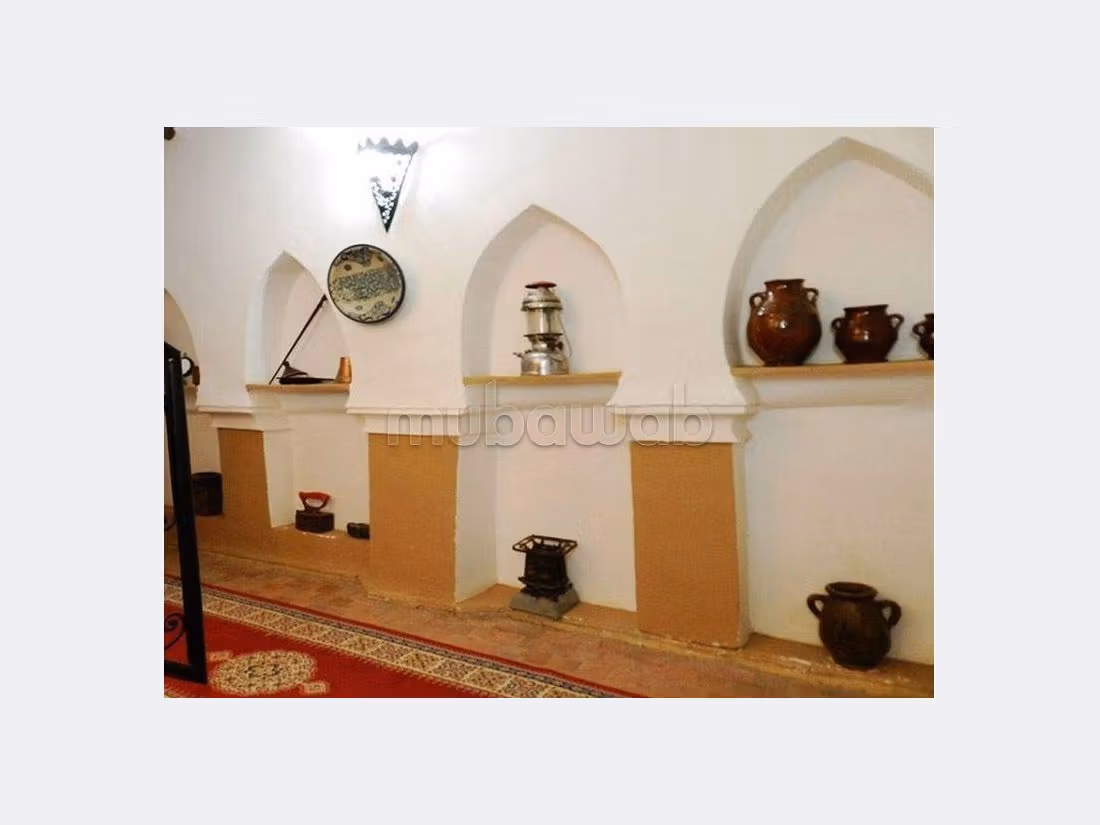 Maravilloso riad en venta en Akniss. Gran superficie 270 m². Amueblado. 