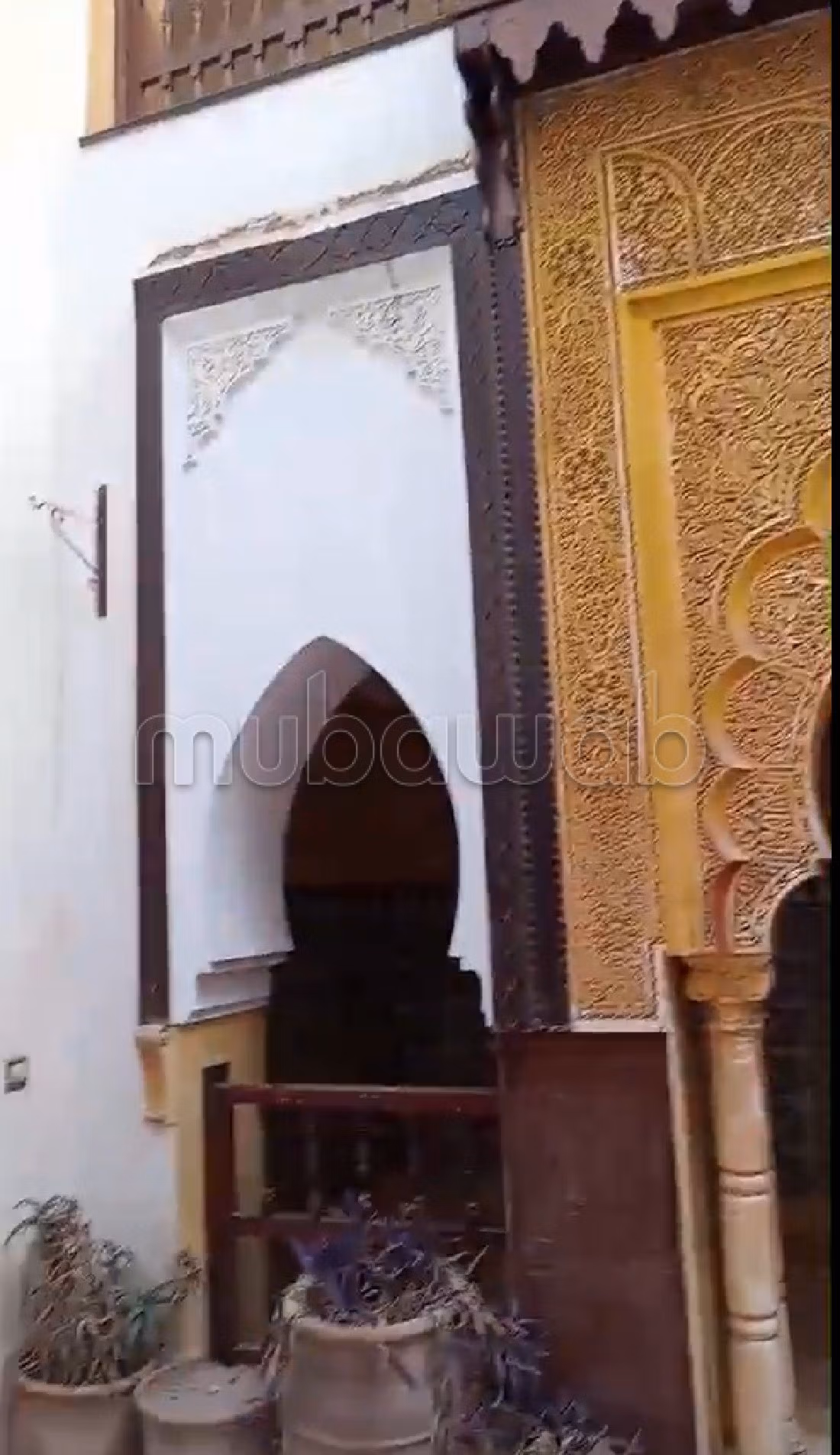 بيع رياض ب الجامع الكبير. المساحة الكلية 200 م². شرفة رائعة. 