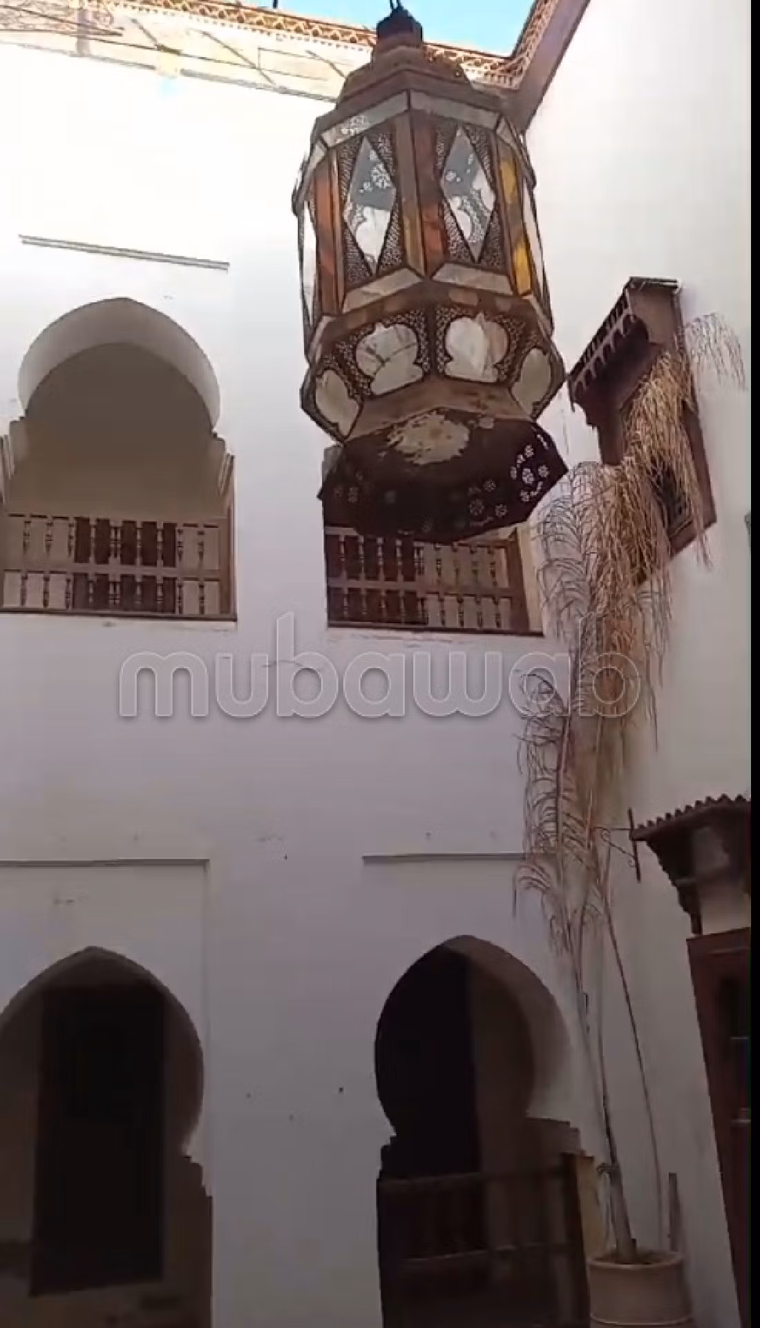 بيع رياض ب الجامع الكبير. المساحة الكلية 200 م². شرفة رائعة. 