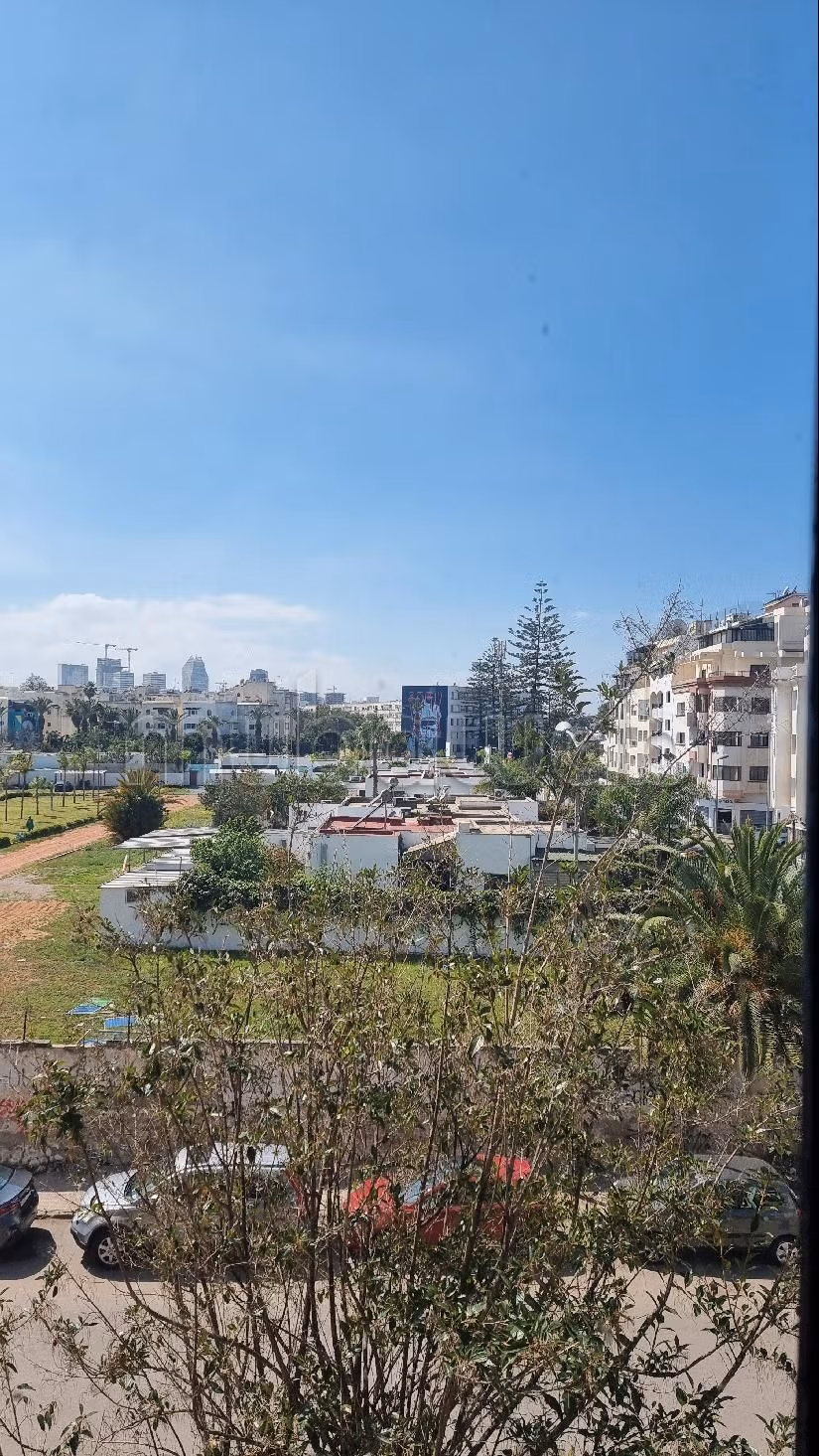 Apartment for sale in Les princesses. 4 rooms. Gardeners, With Lift