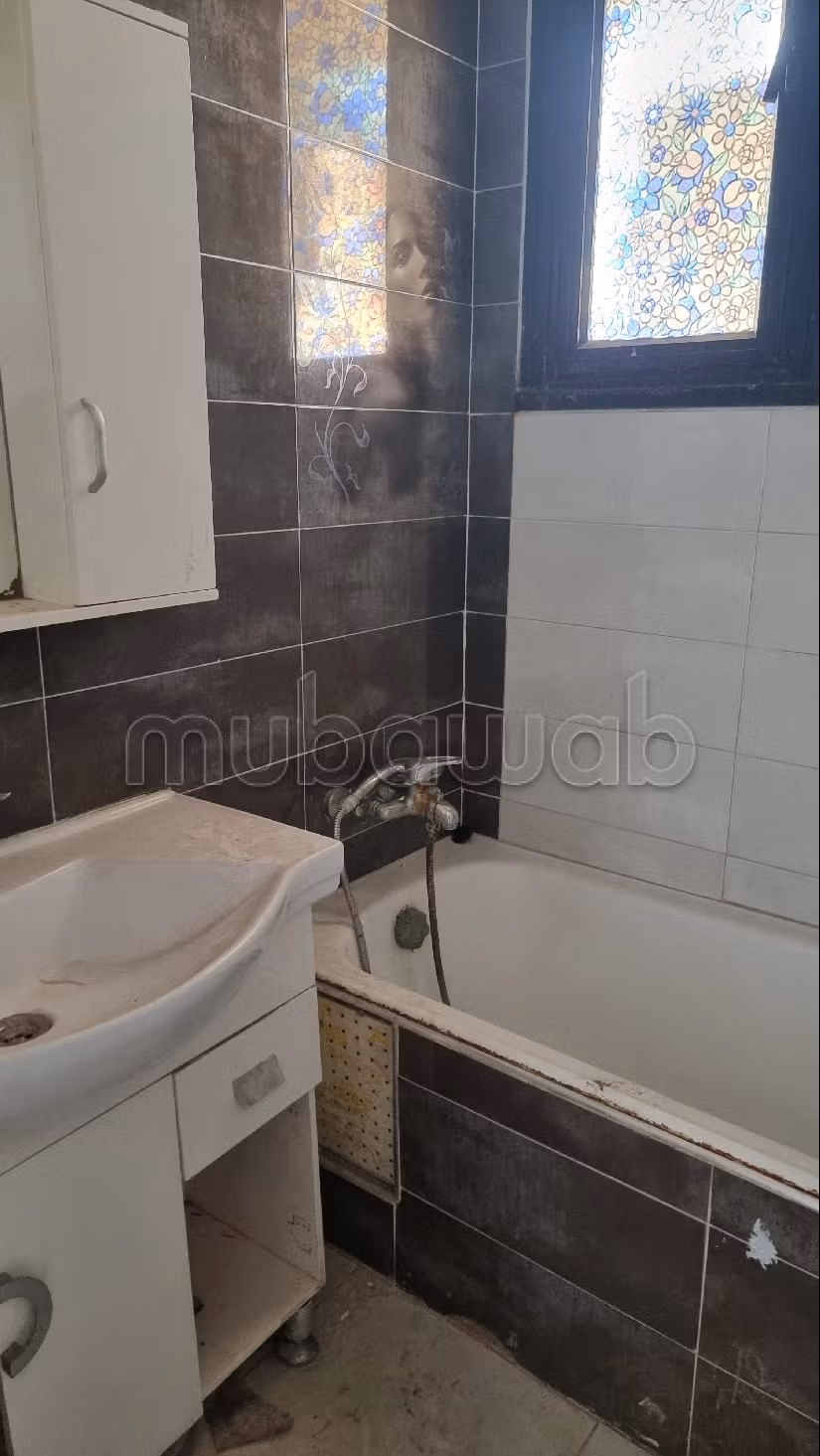 Apartment for sale in Les princesses. 4 rooms. Gardeners, With Lift