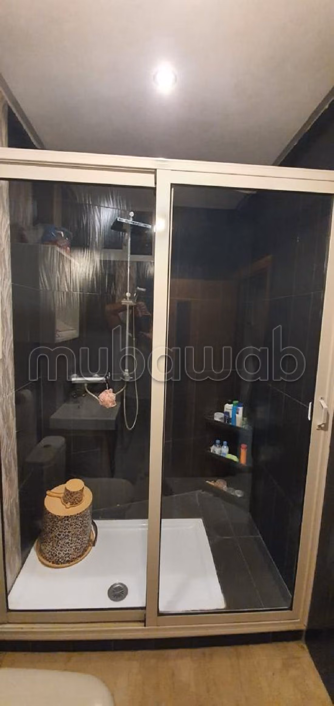 Splendido appartamento in vendita a Liberté. Superficie di 101 m². Posto auto e ascensore