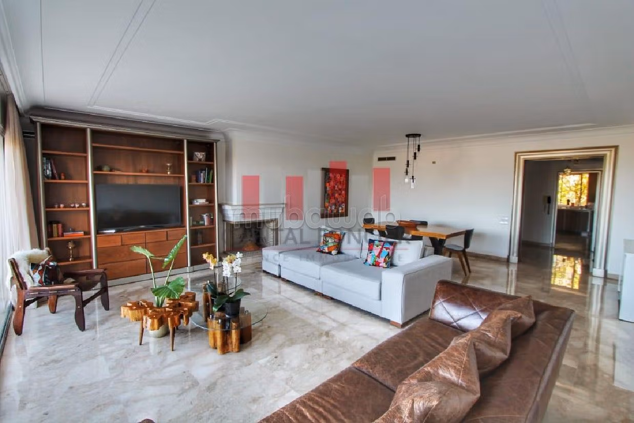 Piso en alquiler en Ain Diab. 3 dormitorios. Con muebles