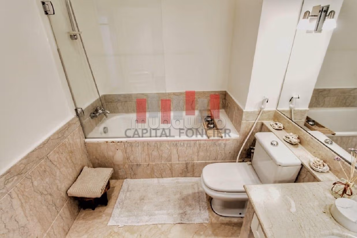 Piso en alquiler en Ain Diab. 3 dormitorios. Con muebles