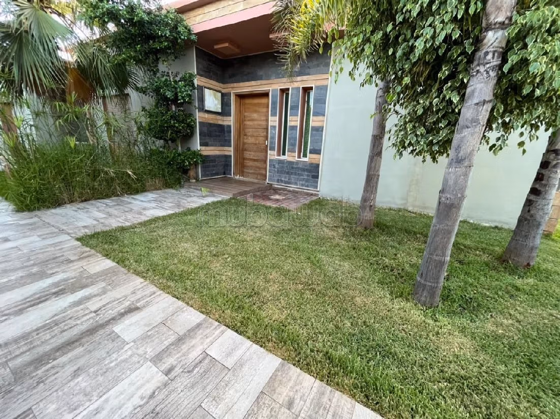 Farm for sale in Plage Oulded Cherrat. Area 10100 m². Parking spaces. 