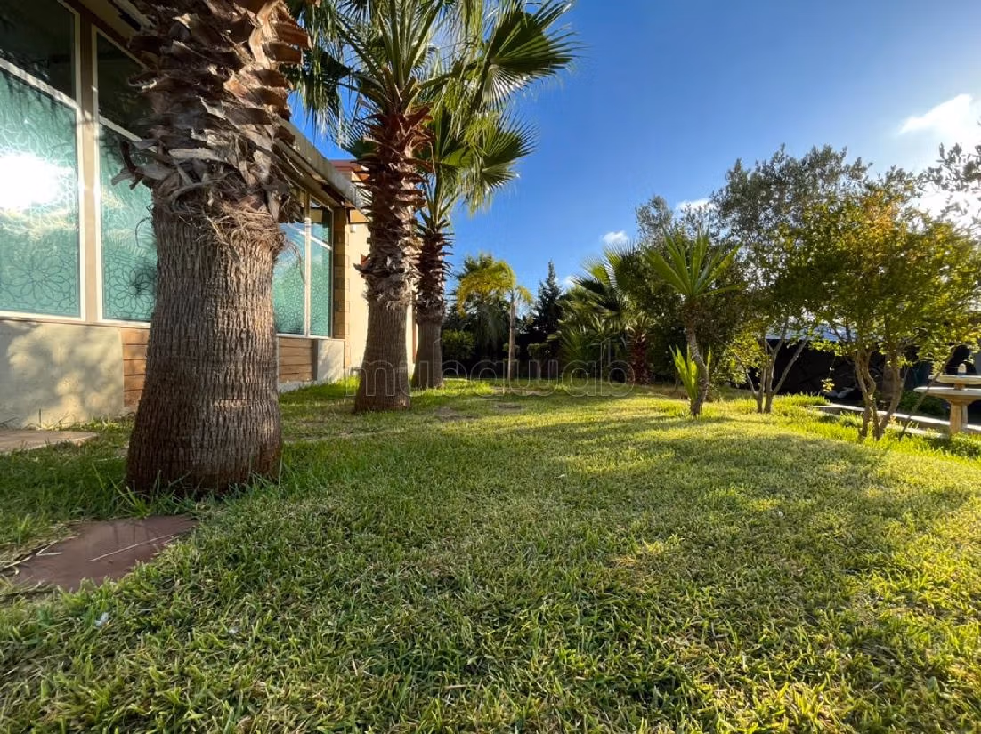 Farm for sale in Plage Oulded Cherrat. Area 10100 m². Parking spaces. 