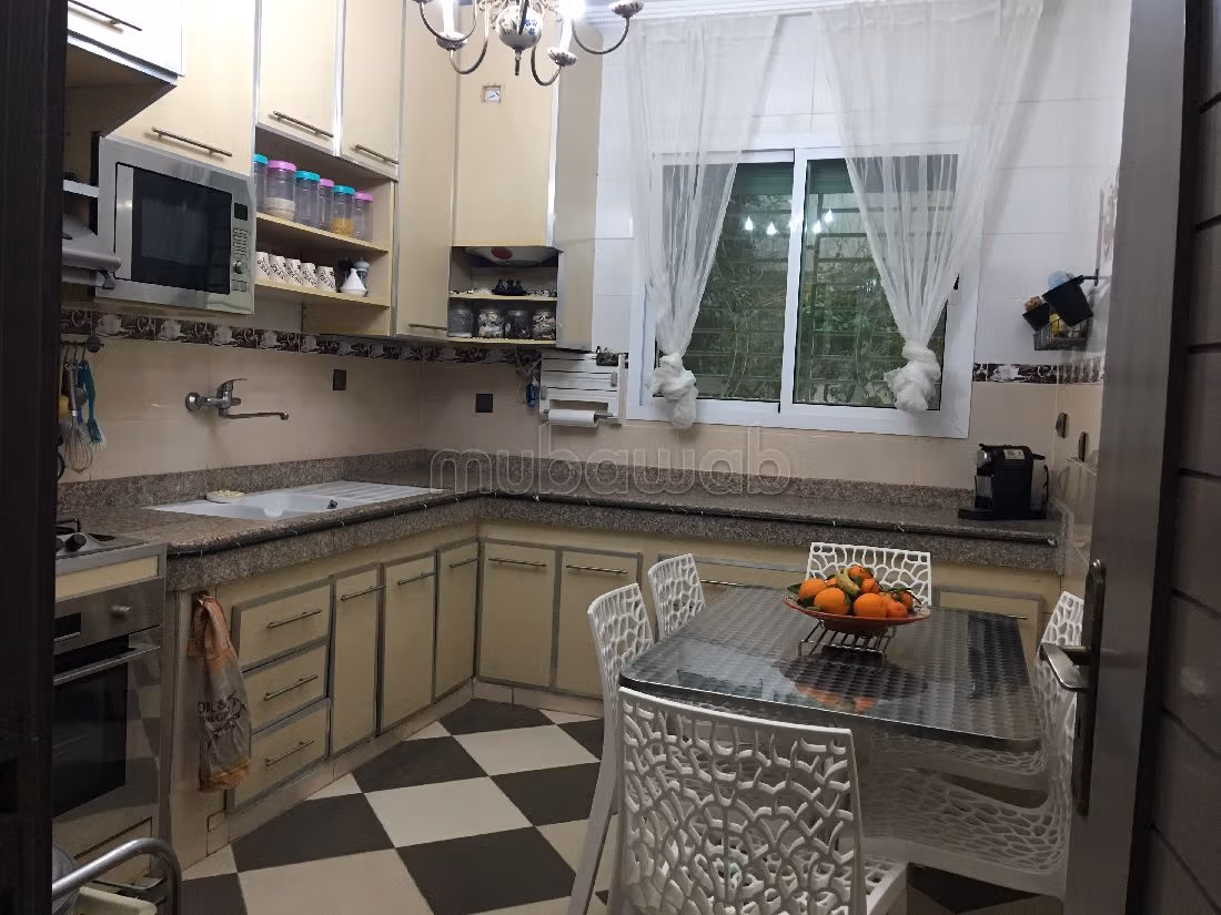 Beautiful apartment for sale in Marjane. 7 large living areas. Well decorated