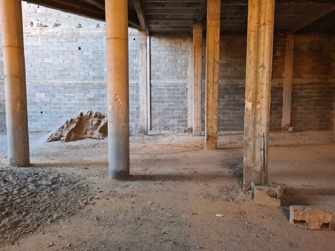 Nu te koop: commercieel vastgoed in Route de Safi. Totale oppervlakte 535 m². 