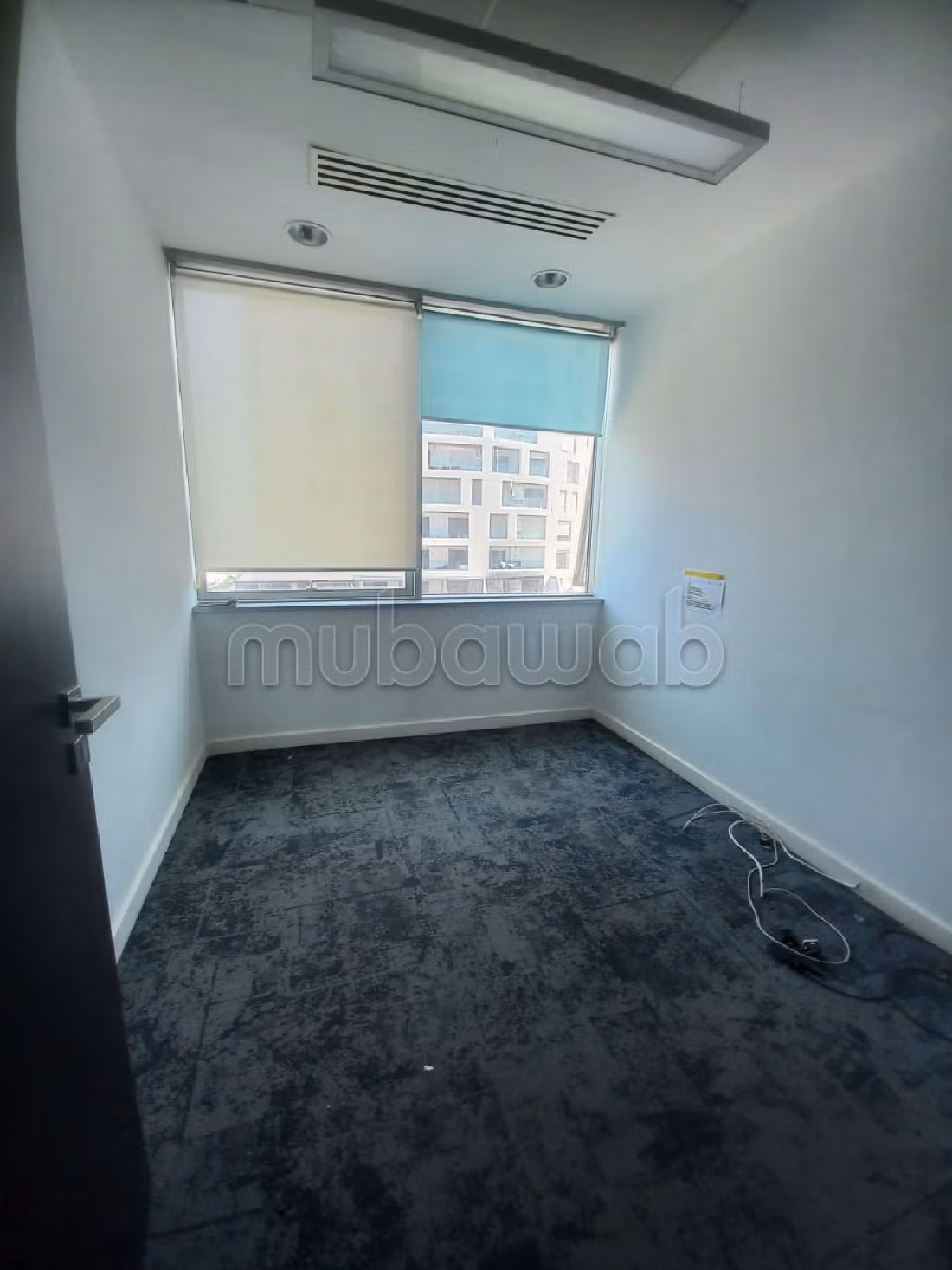 Ufficio disponibile in affitto a Ain Diab. Superficie 773 m². Impianto di aria condizionata e servizio di conciergerie