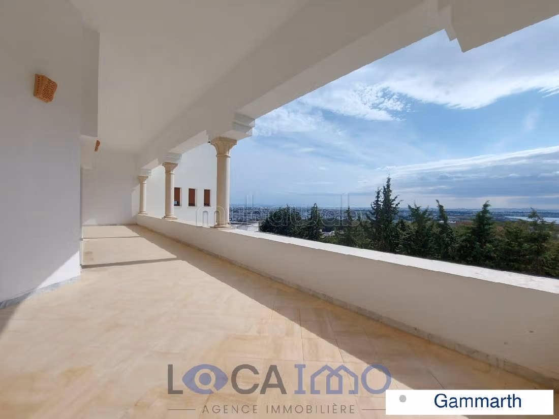 Casa in affitto a Gammarth. Superficie di 900 m². 