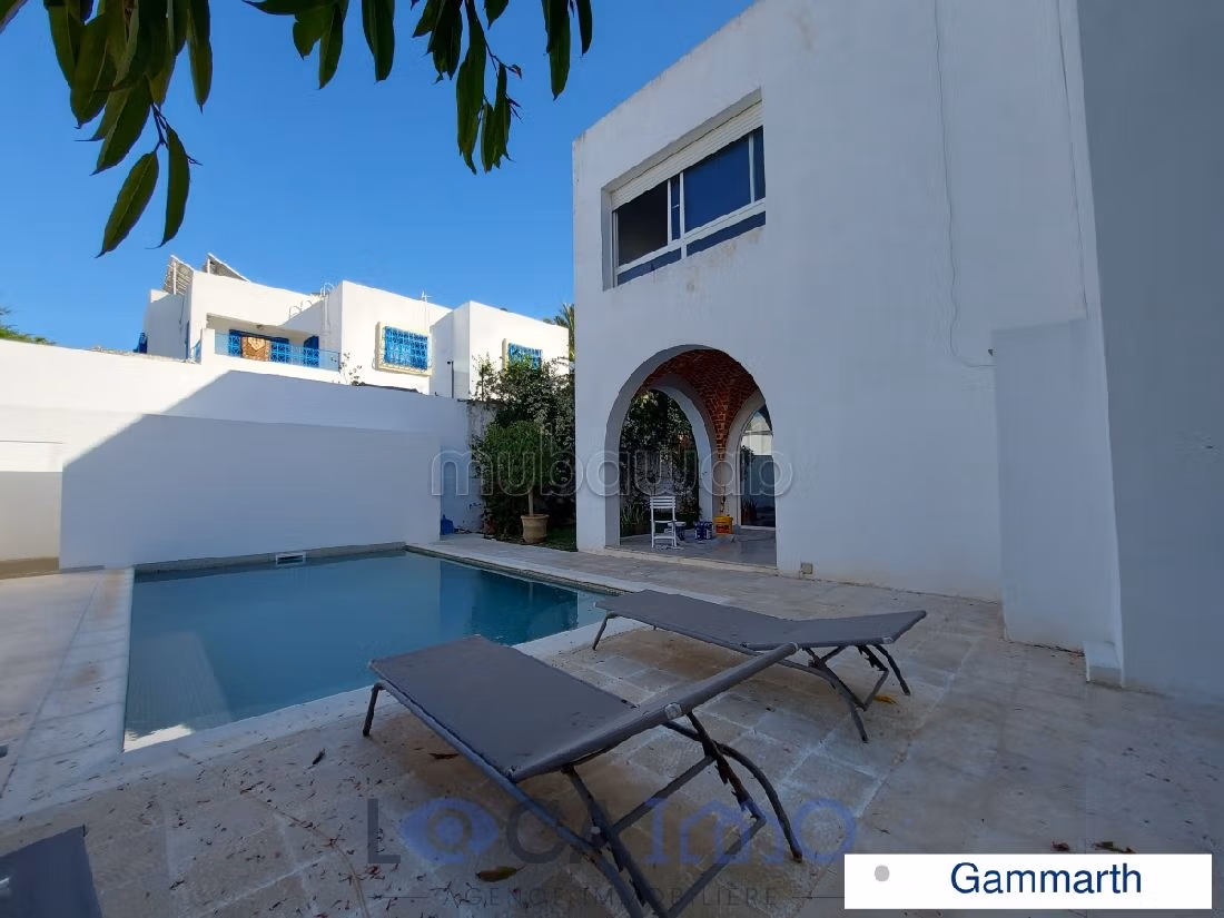 Straordinaria casa di lusso in affitto a Gammarth. Superficie di 600 m². 