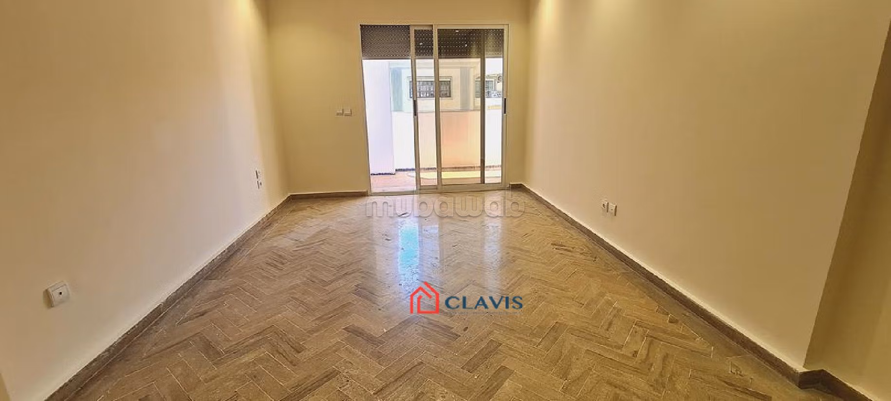 Sell apartment in Racine. Surface area 190 m². Cellar