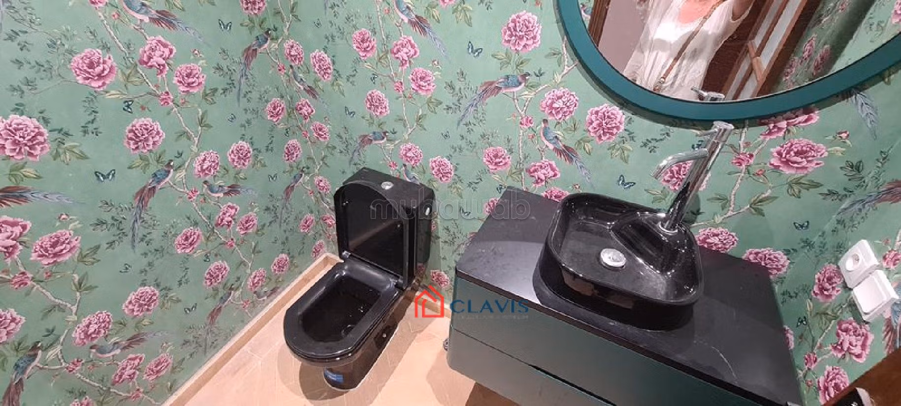 Sell apartment in Racine. Surface area 190 m². Cellar