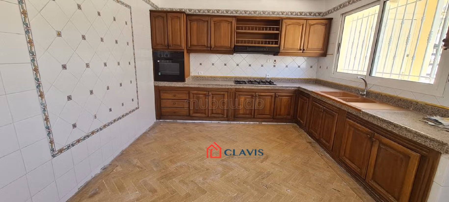 Sell apartment in Racine. Surface area 190 m². Cellar